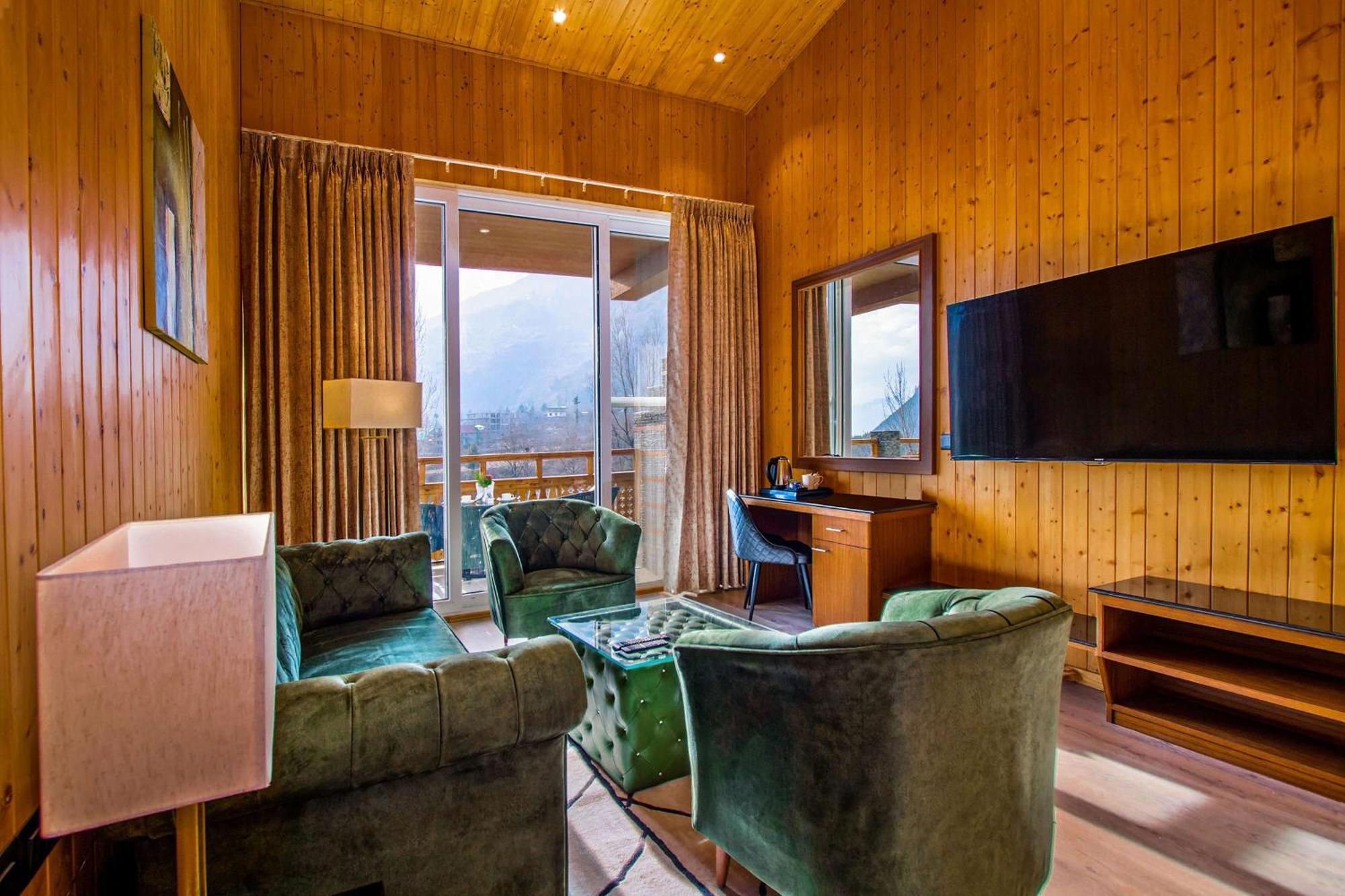 Palchan Hotel & Spa - A Member Of Radisson Individuals Retreats Manali  Bagian luar foto