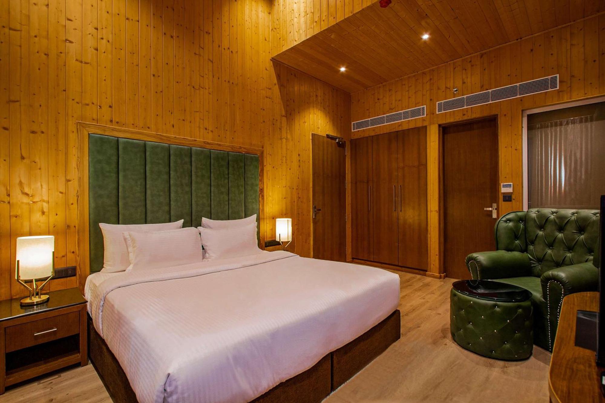 Palchan Hotel & Spa - A Member Of Radisson Individuals Retreats Manali  Bagian luar foto