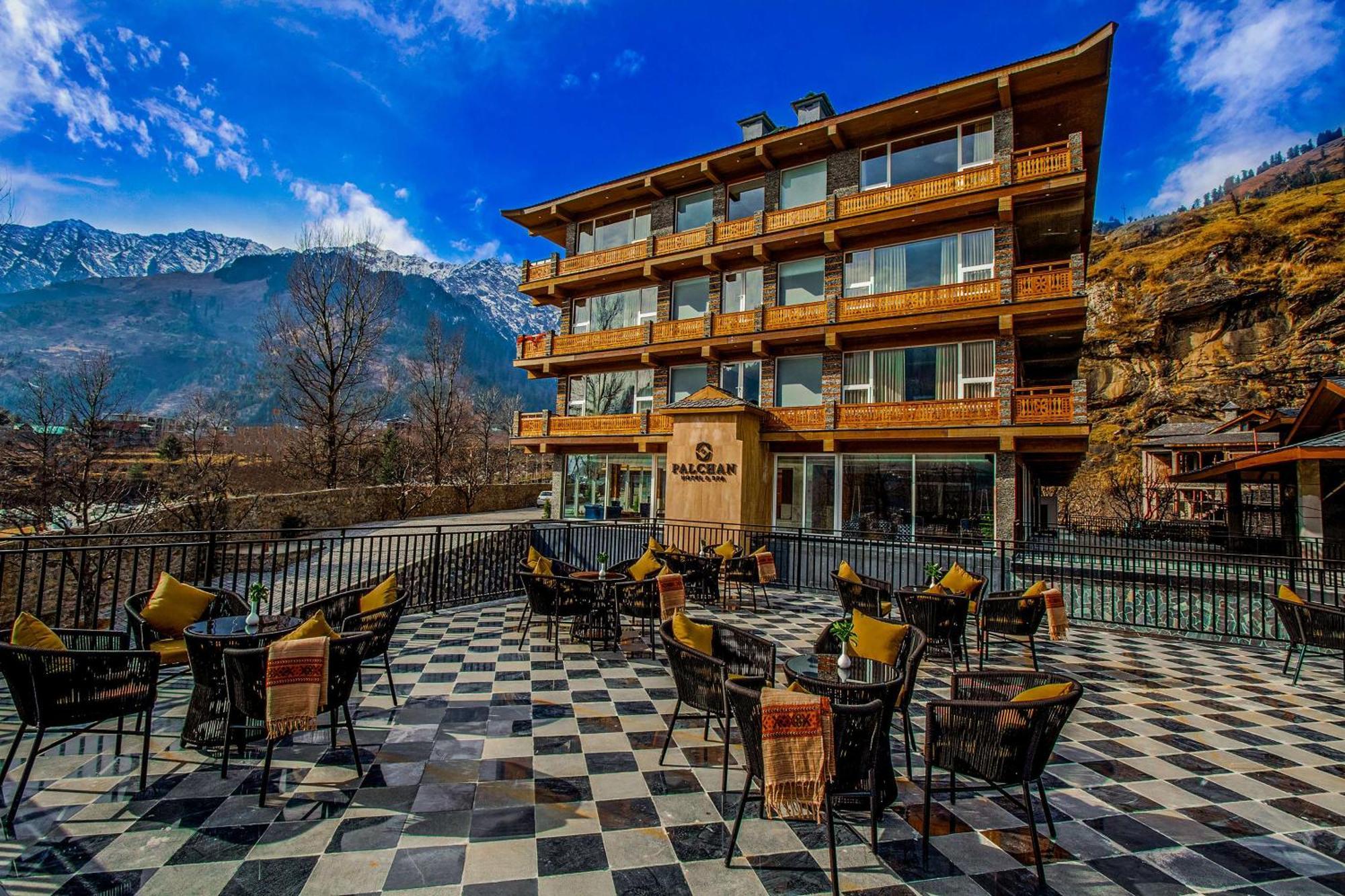 Palchan Hotel & Spa - A Member Of Radisson Individuals Retreats Manali  Bagian luar foto