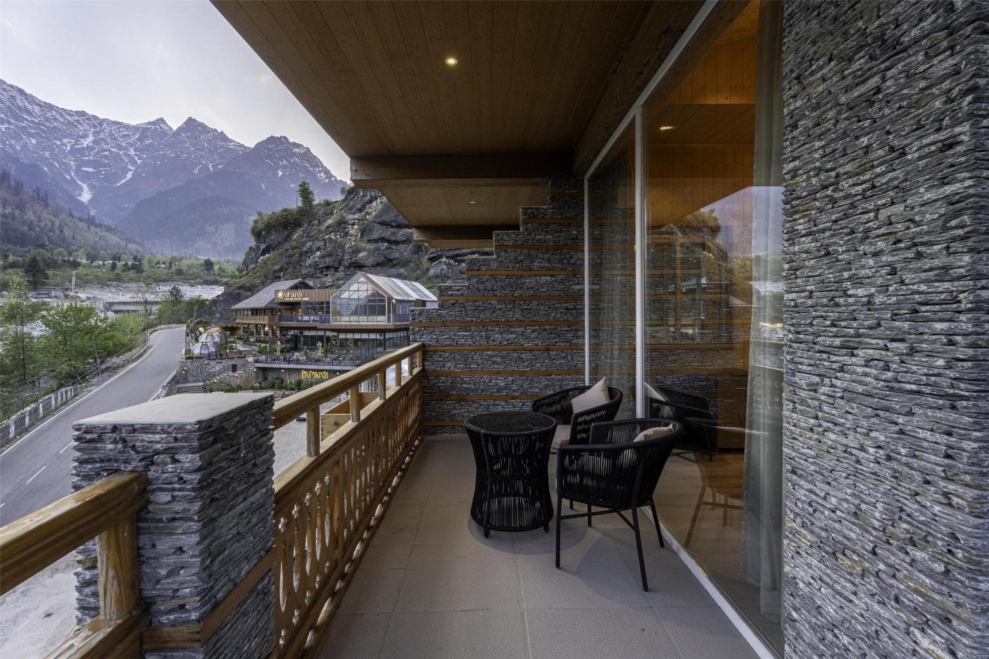 Palchan Hotel & Spa - A Member Of Radisson Individuals Retreats Manali  Bagian luar foto