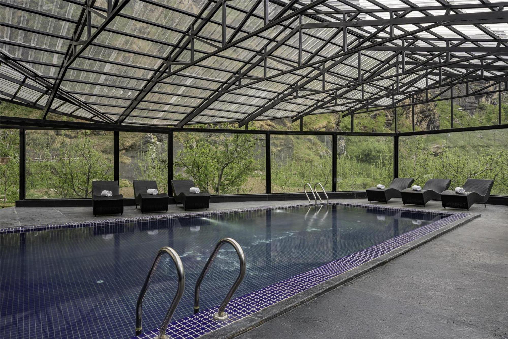 Palchan Hotel & Spa - A Member Of Radisson Individuals Retreats Manali  Bagian luar foto